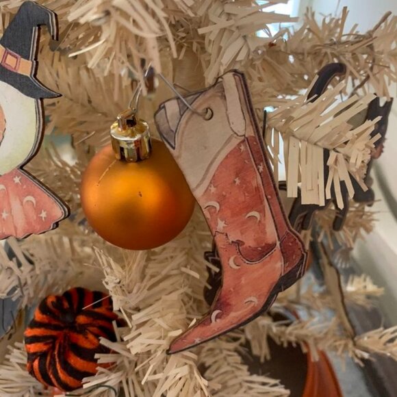 HALLOWEEN REPO FEATHER TREE 15 "*METAL COLLAR*22 ORNAMENTS*12 W00D CHARACTERS - Picture 7 of 15